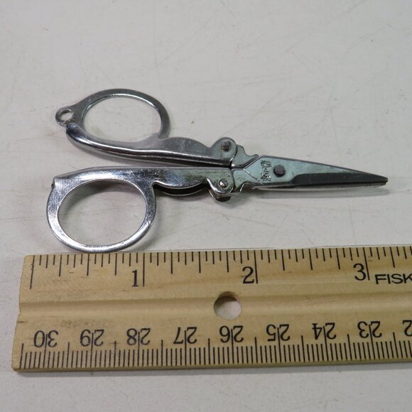 Zhang Xiao Quan Mini Fold Up Compact Trip Scissors Mini Travel Tool VINTAGE - Picture 5 of 12